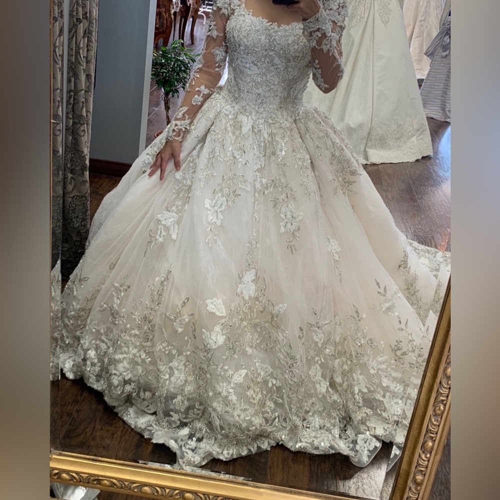YSA MAKINO beaded floral wedding dress. Dress has only been tried on.